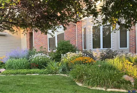 4825 Gleneagle Ct, Lincoln, NE 68526