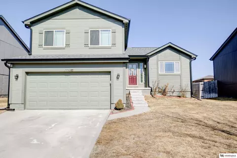 13932 Iowa St, Omaha, NE 68142