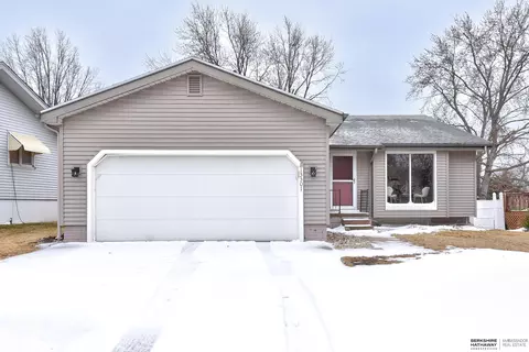 13301 Edna St, Omaha, NE 68138