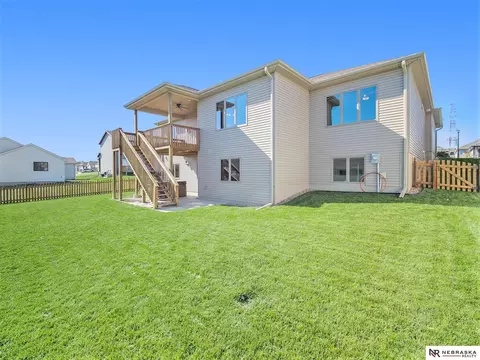 Exterior - 356 S 89 St, Lincoln, NE 68520 photo 5 of 7