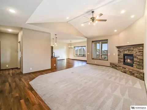 Living - 356 S 89 St, Lincoln, NE 68520 photo 3 of 7