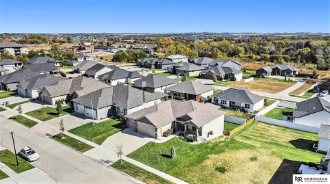View/Area - 356 S 89 St, Lincoln, NE 68520 photo 3 of 3
