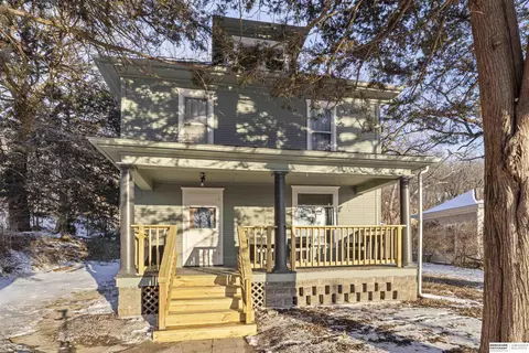 917 High St, Council Bluffs, IA 51503