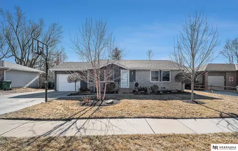 14121 Guildford St, Waverly, NE 68462