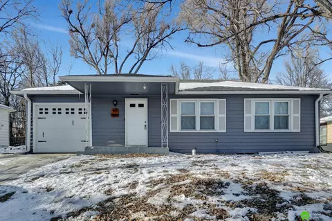 425 N Cotner Blvd, Lincoln, NE 68505