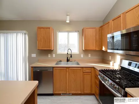 15401 Willit St, Bennington, NE 68007 photo 9