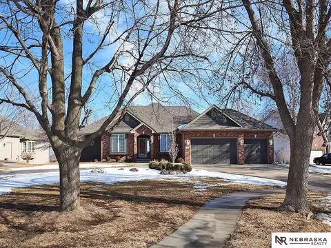 121 S 173rd Ave, Omaha, NE 68118