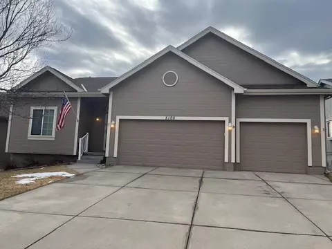 5108 N 159th Cir, Omaha, NE 68116