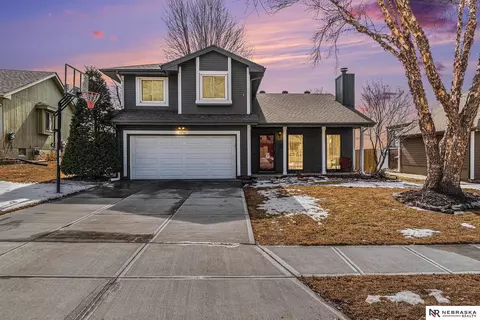 13561 Chandler St, Omaha, NE 68138