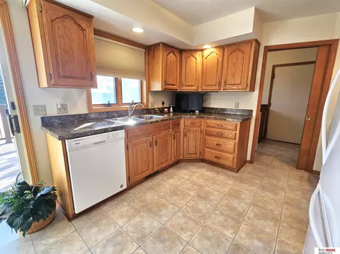 407 E Ash St, Wilber, NE 68465 photo 8