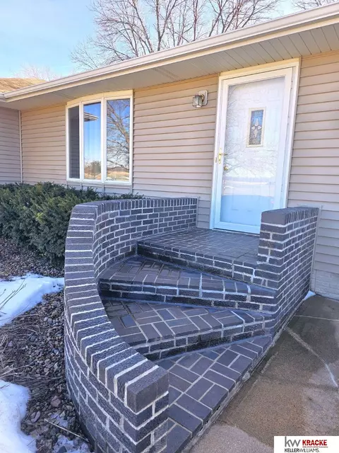 407 E Ash St, Wilber, NE 68465 photo 3