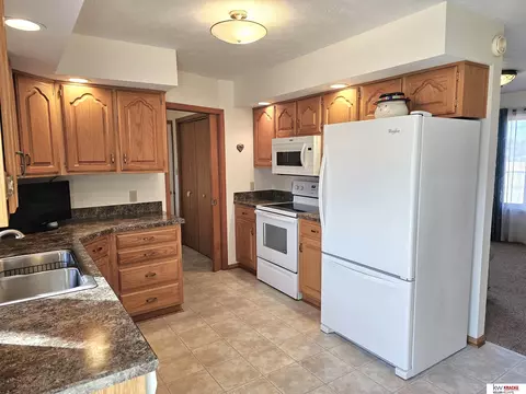 407 E Ash St, Wilber, NE 68465 photo 9