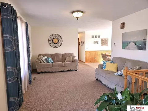 407 E Ash St, Wilber, NE 68465 photo 5