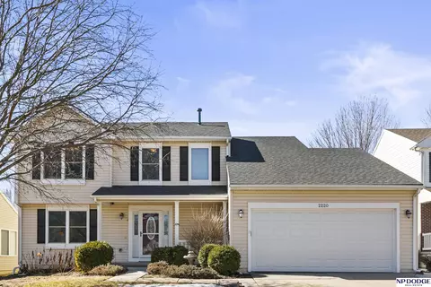 2220 N 164 St, Omaha, NE 68116