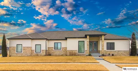 3041 Forest Ave, Lincoln, NE 68516