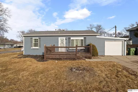 7701 Braun Ave, La Vista, NE 68128