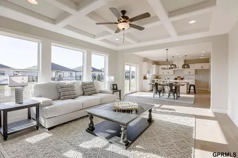12354 Fenwick St, Papillion, NE 68046