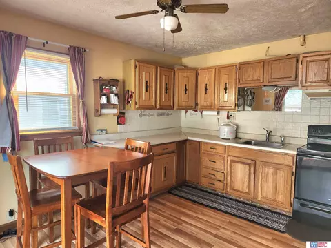 1220 N 9th St, Beatrice, NE 68310 photo 6