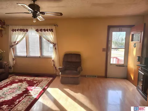 1220 N 9th St, Beatrice, NE 68310 photo 3