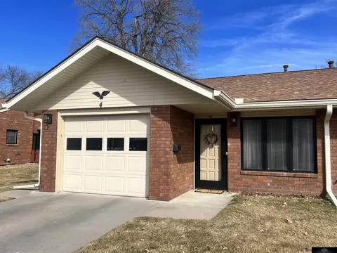 4305 Normal Blvd #4, Lincoln, NE 68516