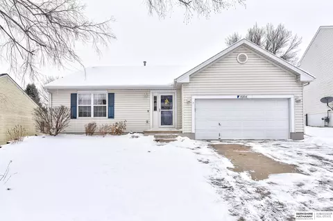 15204 Edna St, Omaha, NE 68138