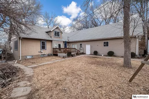 2421 S 7th St, Omaha, NE 68108