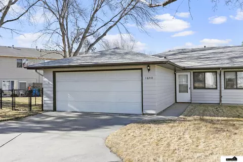 1640 W S St #5, Lincoln, NE 68528