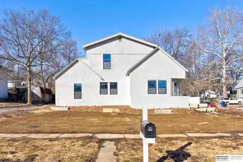 302 S 9th St, Plattsmouth, NE 68048