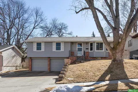 8617 Orchard Ave, Omaha, NE 68127