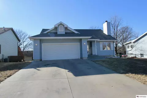 875 St Johns Ct, Crete, NE 68333