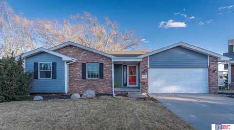 5630 Ezekiel Pl, Lincoln, NE 68516
