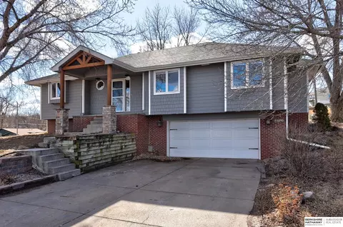 11093 W Lakeshore Dr, Blair, NE 68008