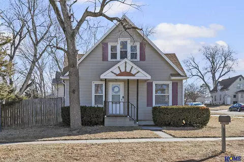 1404 N 67th St, Lincoln, NE 68505