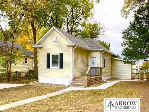 3070 W St, Lincoln, NE 68520