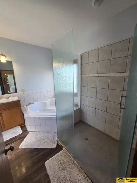 2010 Irving St, Beatrice, NE 68310 photo 12