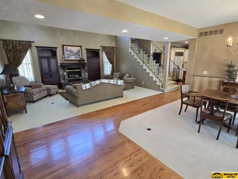 2010 Irving St, Beatrice, NE 68310 photo 3