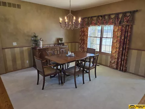 2010 Irving St, Beatrice, NE 68310 photo 6