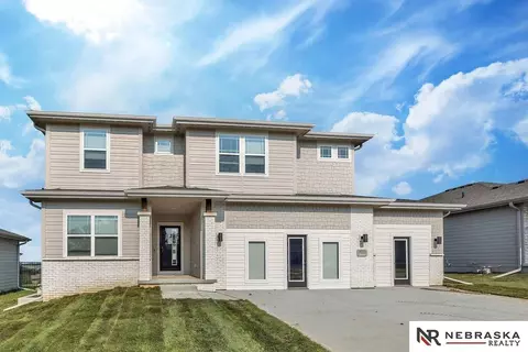 4441 S 213th St, Elkhorn, NE 68022