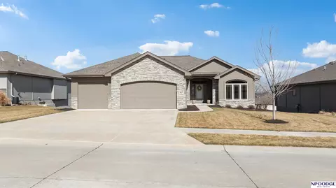 2517 N 188 St, Elkhorn, NE 68022