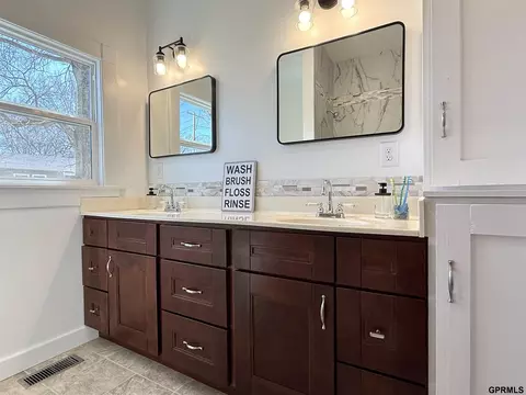 401 E Main St, Bruning, NE 68322 photo 18