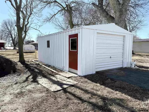 401 E Main St, Bruning, NE 68322 photo 49