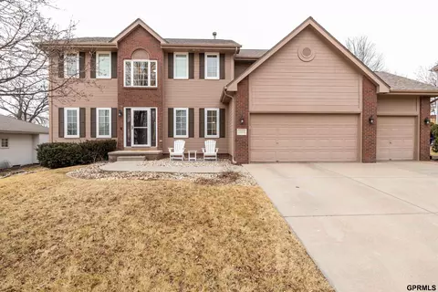 13405 Tregaron Cir, Bellevue, NE 68005
