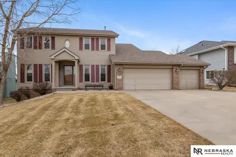 17043 Karen St, Omaha, NE 68135