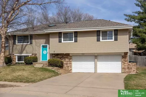 11104 Y St, Omaha, NE 68137