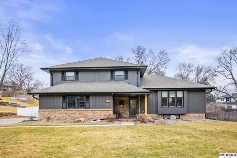 12308 Westover Rd, Omaha, NE 68154