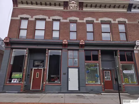 110 S 6th St, Plattsmouth, NE 68048
