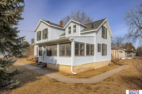 1304 Clay St, Fort Calhoun, NE 68023