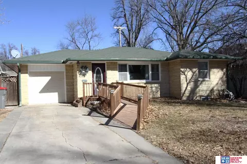 5810 Saylor St, Lincoln, NE 68506