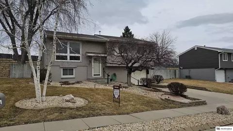 13604 Emiline Cir, Omaha, NE 68138
