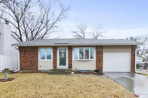 1213 Aberdeen Ave, Lincoln, NE 68512